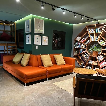 Hotel Ola Chapultepec グアダラハラ エクステリア 写真