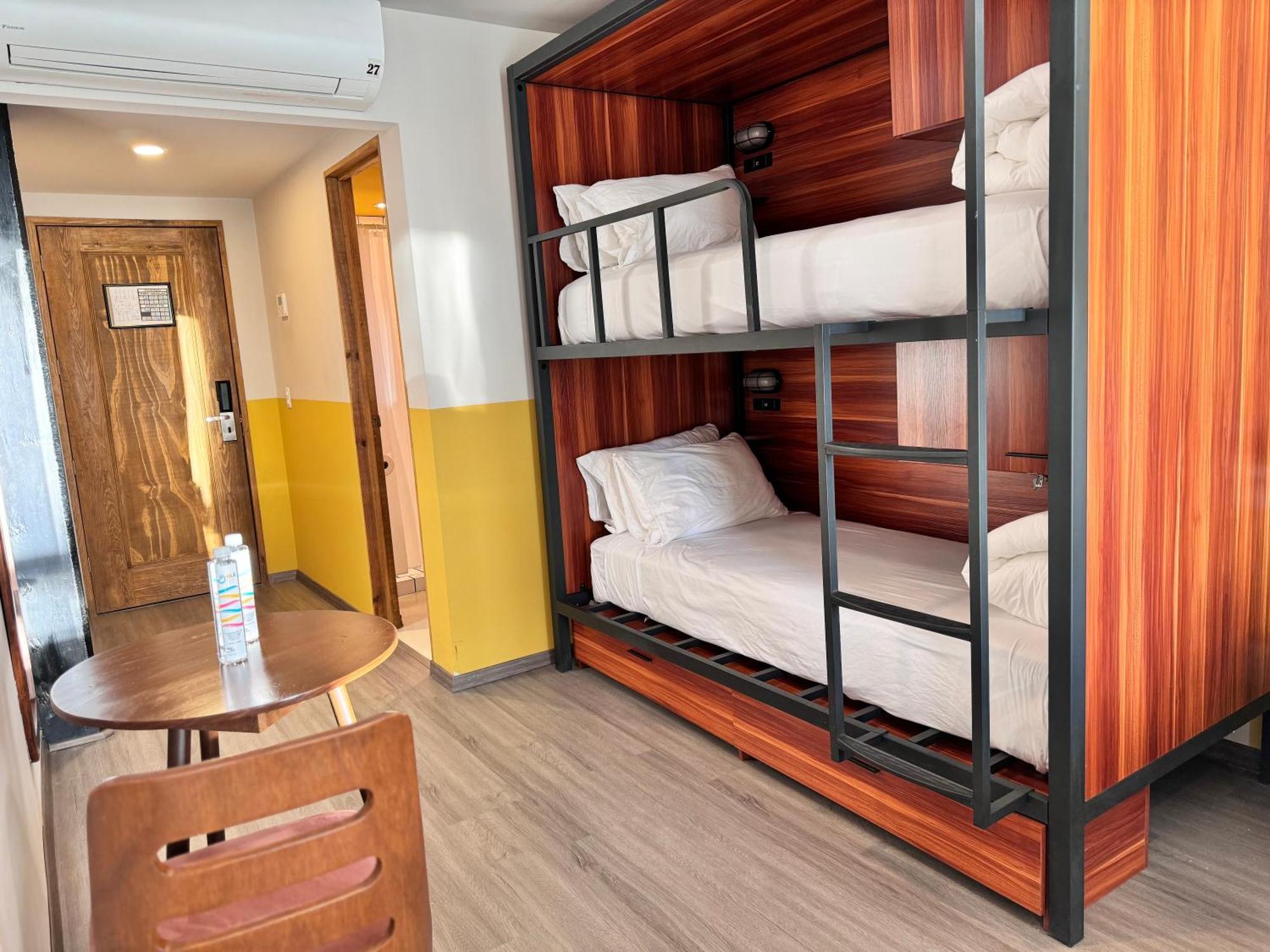 Hotel Ola Chapultepec グアダラハラ エクステリア 写真