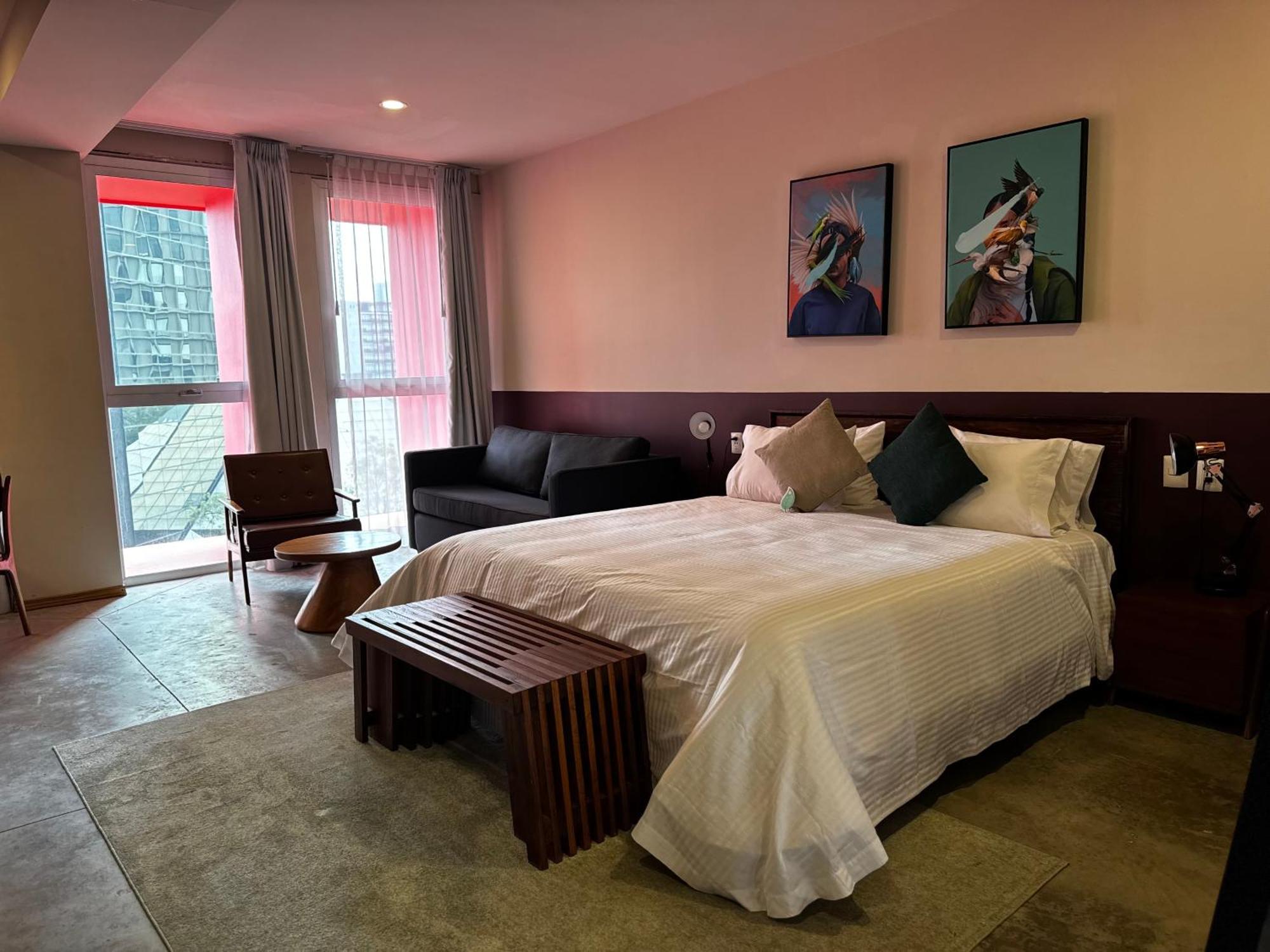 Hotel Ola Chapultepec グアダラハラ エクステリア 写真